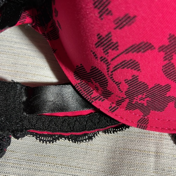 Intimate bra 36C 🌷🌷🌷🌷 - Picture 3 of 3